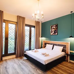 Hotel Wine Rock